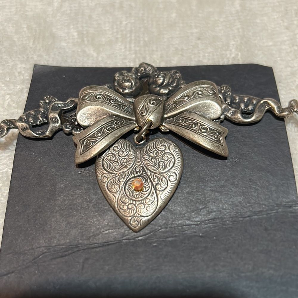 Brass Fantasies Heart & Ribbons Pin - Picture 2 of 5